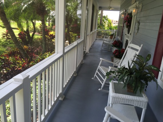 Florida living on a nice front porch