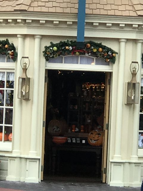 Disney's Liberty Square Christmas shop