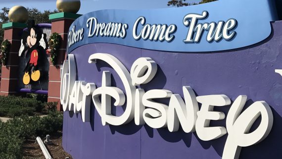 Walt Disney World entrance sign